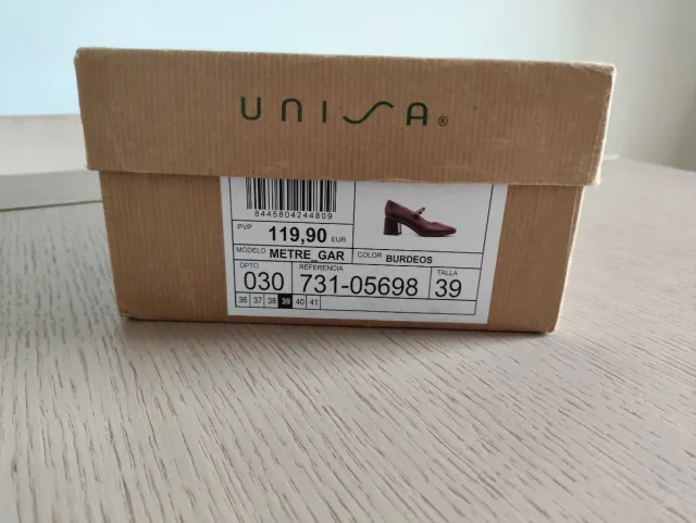 Zapatos de charol granate  Usados una vez