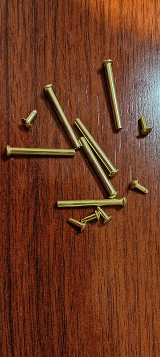 Pasadores para reparar abanicos dorados