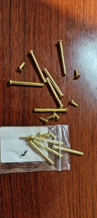 Pasadores para reparar abanicos dorados