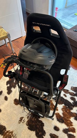 Thrustmaster T300RS GT + Playseat