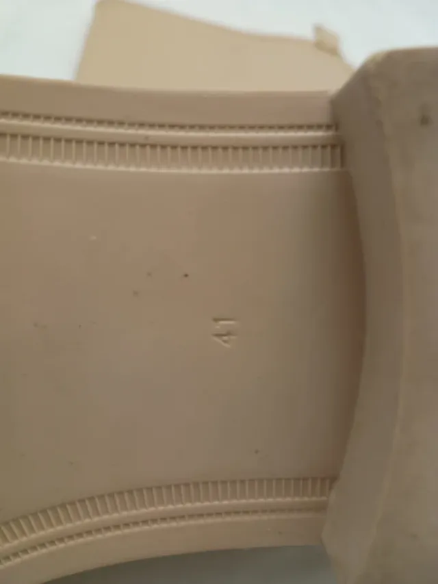 Bota alta Mustang beige