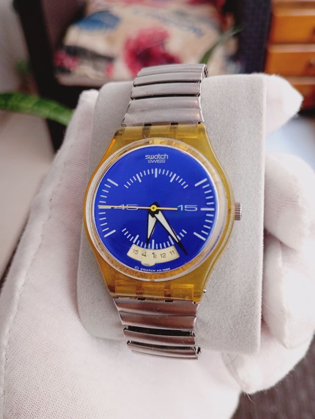 Reloj Swatch Azul y Plateado