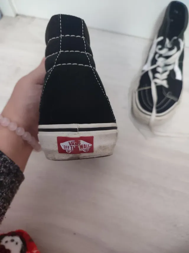 Zapatillas Vans SK8-Hi Negras y Blancas
