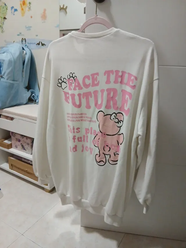 Sudadera Shein Talla 13-14 Face the Future
