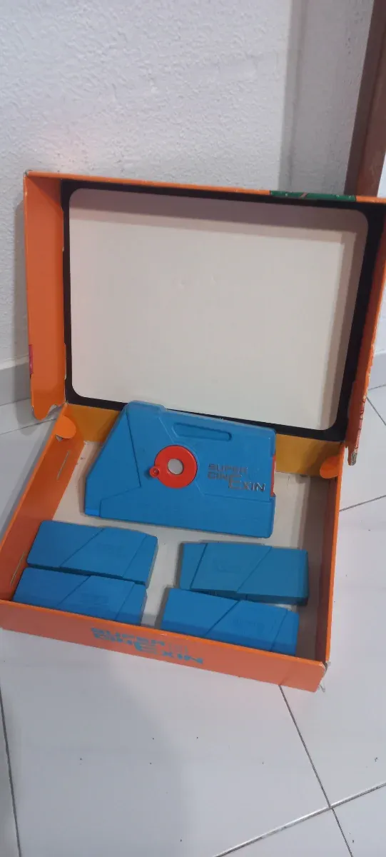 Proyector Súper 8 CINEXIN