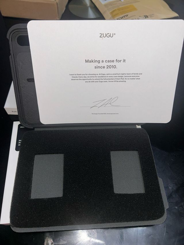 Funda ZUGU iPad Mini 7 Negro (A17 PRO )