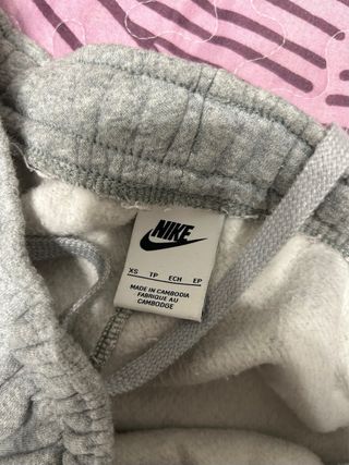 Pantalones cargo Nike grises