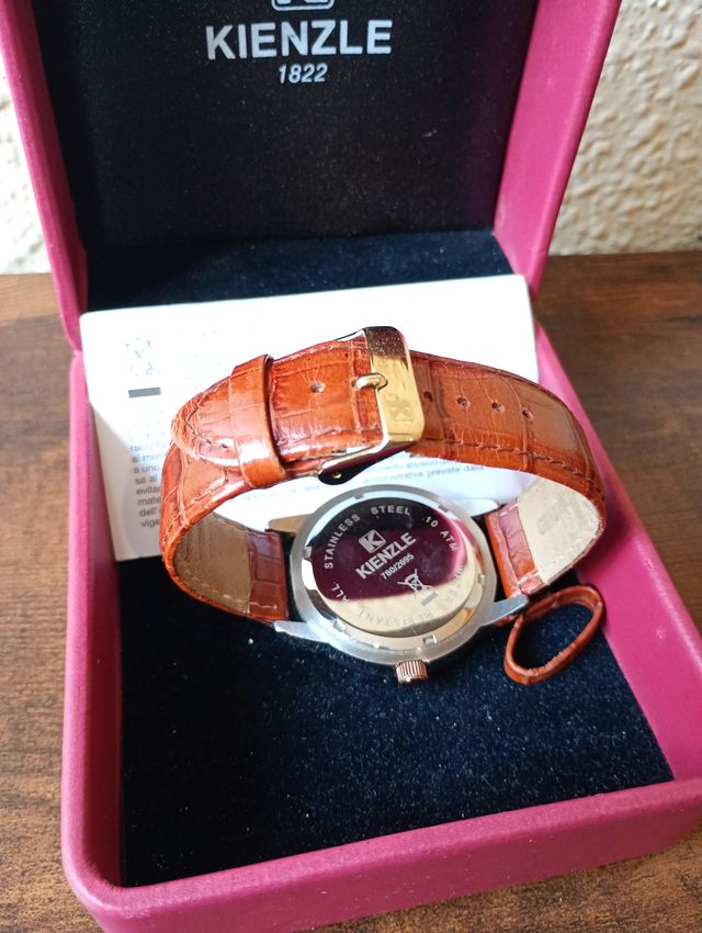 Reloj Kienzle 1822 Fase Lunar con correa marrón