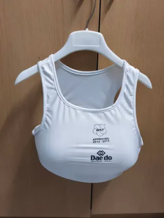 Protector Pecho WKF Daedo Artes Marciales talla M