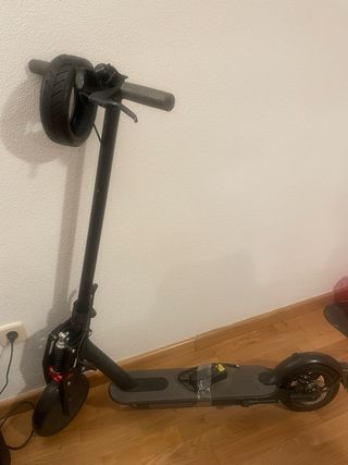 XIAOMI Mi Electric Scooter 1S (Black), Versión bás