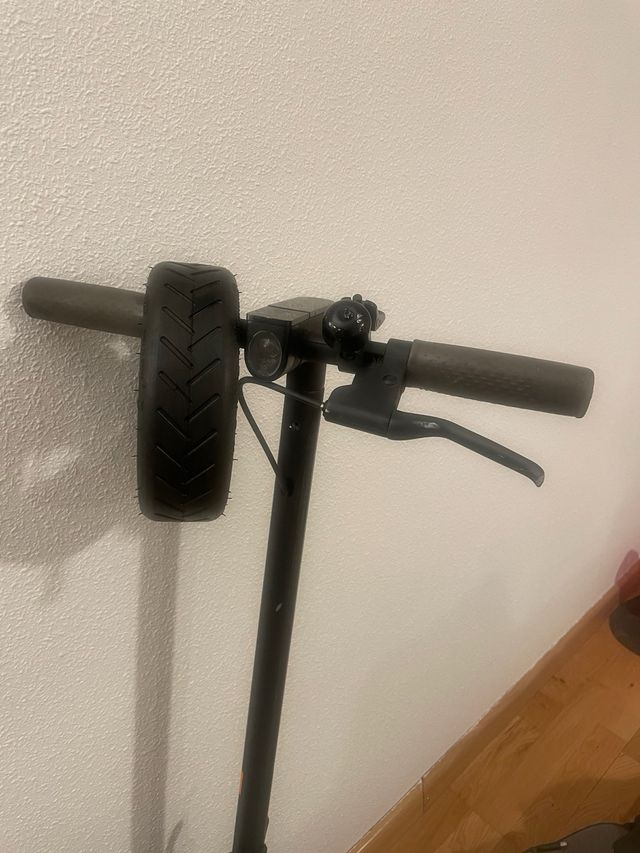 XIAOMI Mi Electric Scooter 1S (Black), Versión bás