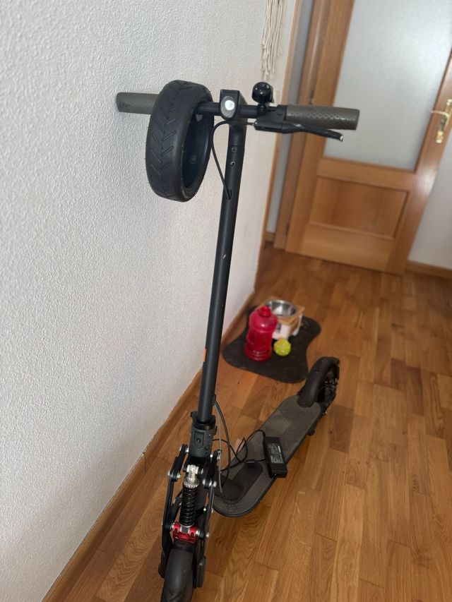 XIAOMI Mi Electric Scooter 1S (Black), Versión bás