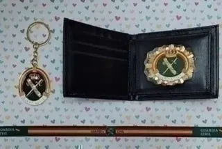 OFERTA SET LLAVERO + CARTERA + PULSERA REGALO