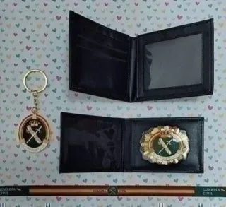 OFERTA SET LLAVERO + CARTERA + PULSERA REGALO