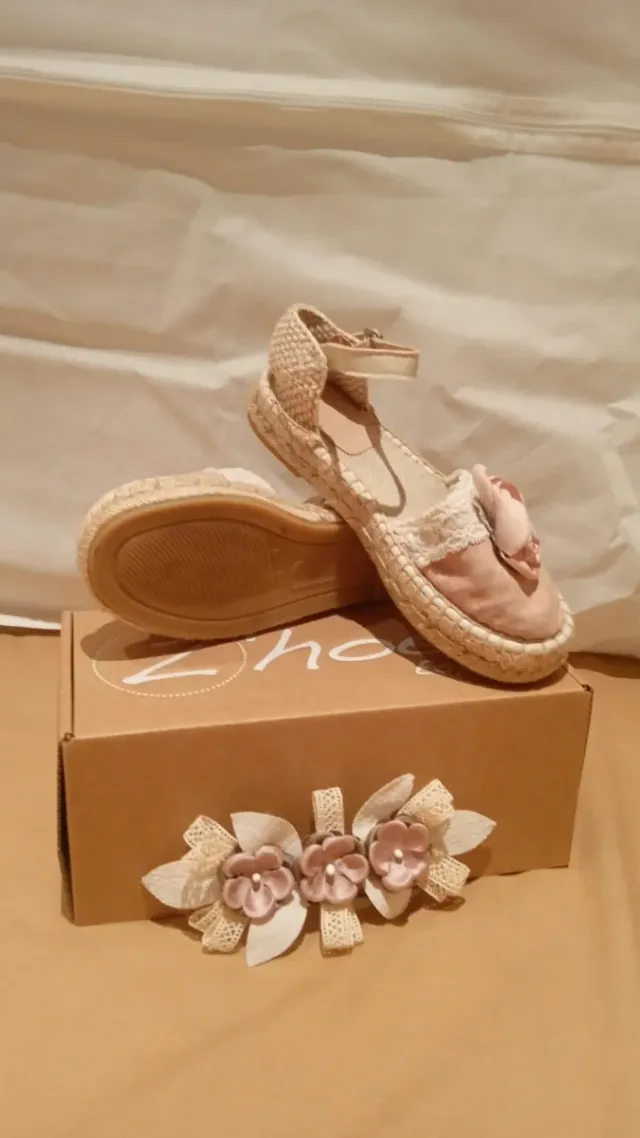 Zapatos comunión niña y pasador para el pelo