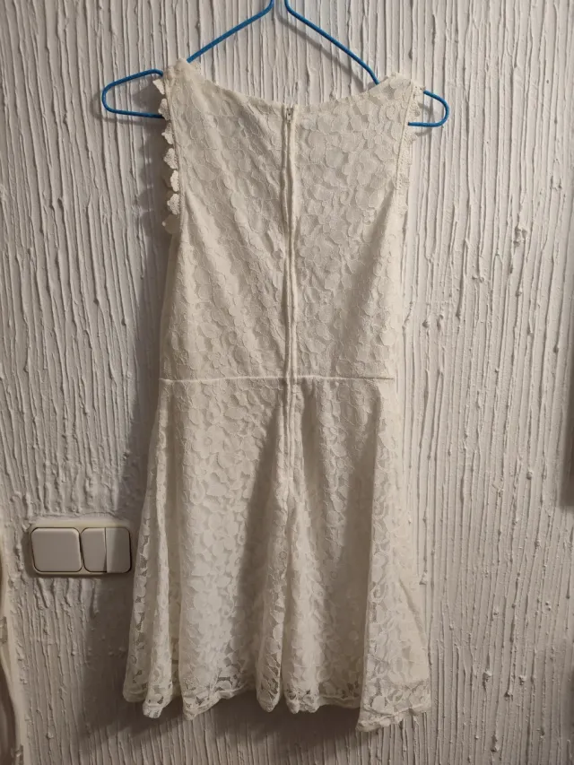 Vestido blanco bordado flores