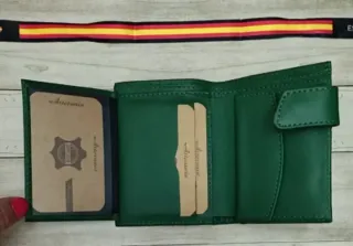 REBAJA. CARTERA CON MONEDERO PIEL+ REGALO PULSERA