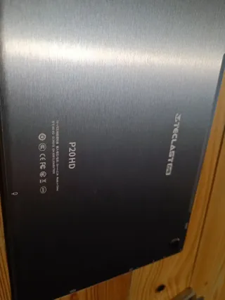 Tablet Teclast P20HD Negra 64g, 4g ram, con funda.