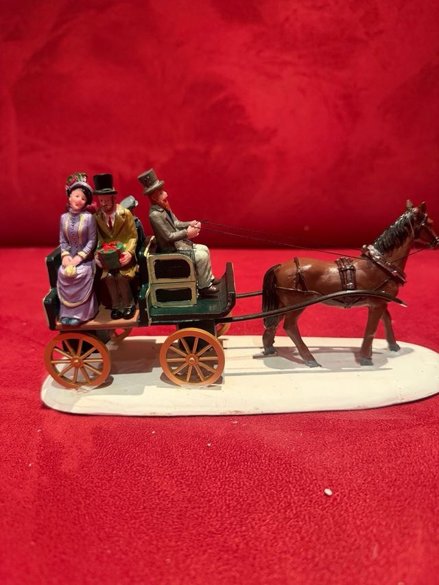 Lemax Carrozza con Cavallo e Figure