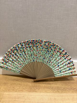 Abanico de coleccion multicolor