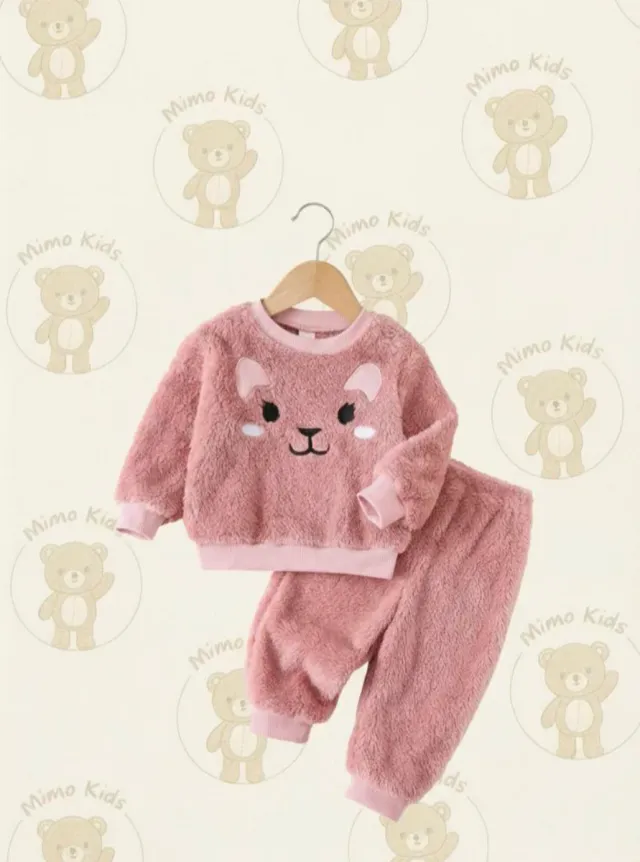 Conjunto de bebé de peluche rosa