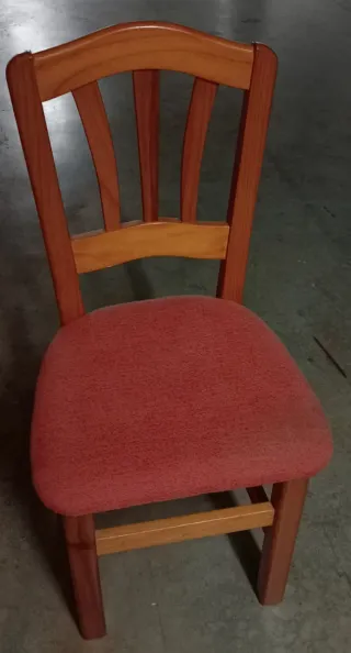 Mesa redonda y 4 sillas