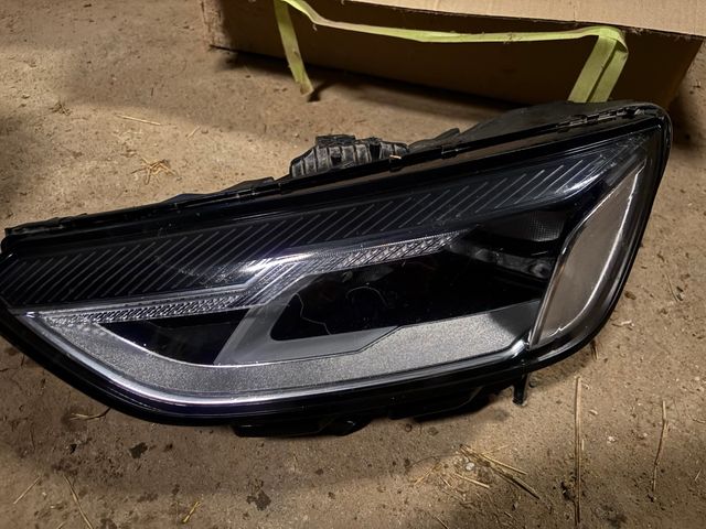 Faro LED Audi A4 B9 Izquierdo
