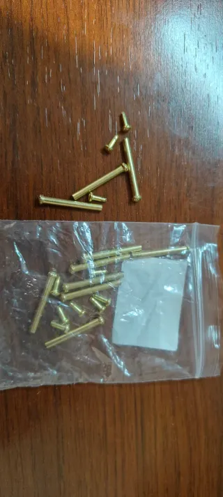 Pasadores para abanicos dorados