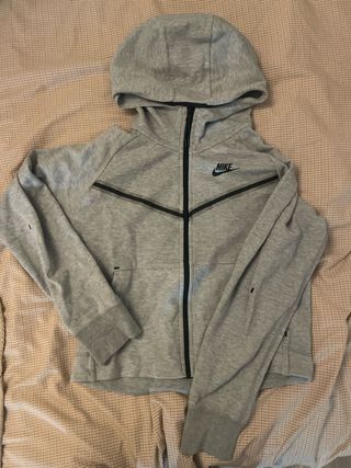 Chaqueta Nike Tech Gris