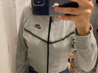 Chaqueta Nike Tech Gris
