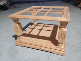 Mesa centro en madera de pino