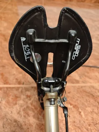 Tija telescópica Fox 31.6mm con sillín