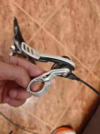 Tija telescópica Fox 31.6mm con sillín