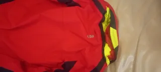 Giacca a vento Gill rossa e nera