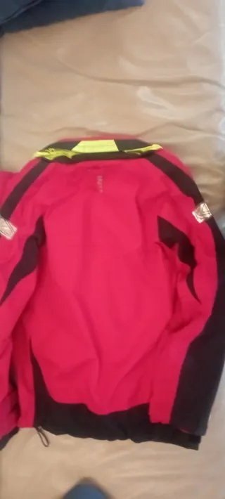 Giacca a vento Gill rossa e nera