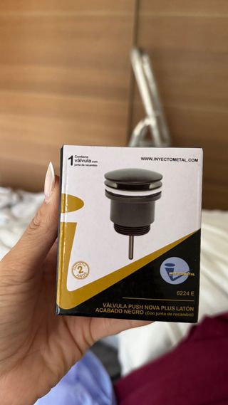 Válvula Push Nova Plus Latón Negro