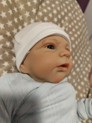 Bebé Reborn que respira