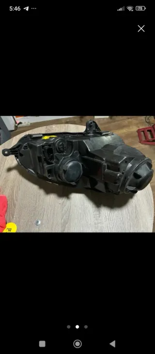 Farol Esquerdo Golf 5