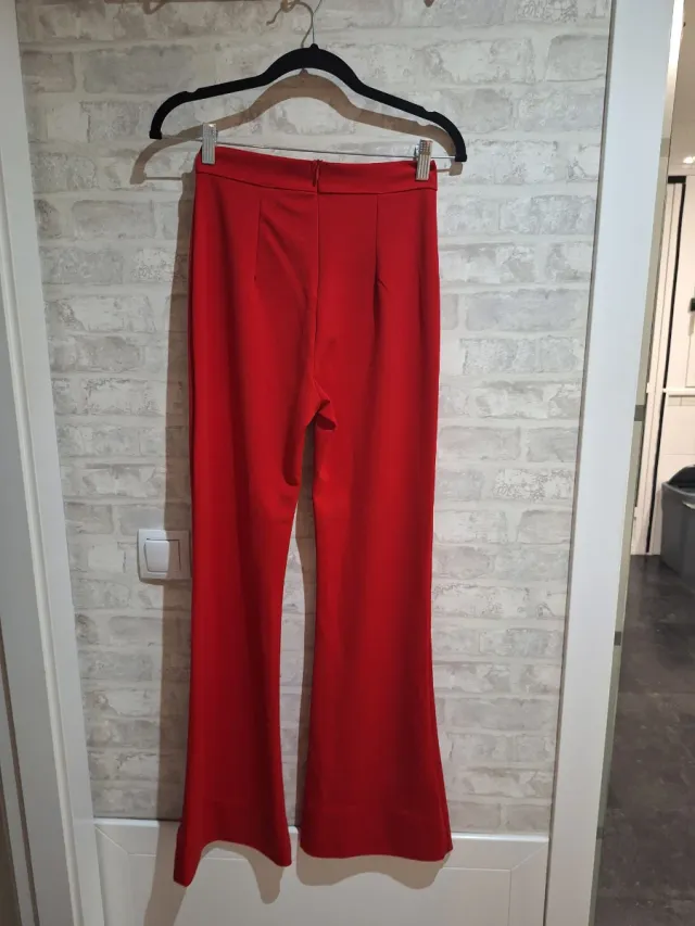Pantalón campana rojo