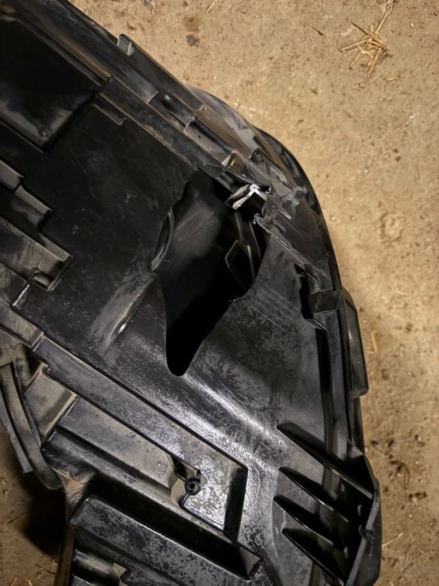 Faro LED Izquierdo Audi A4 B9