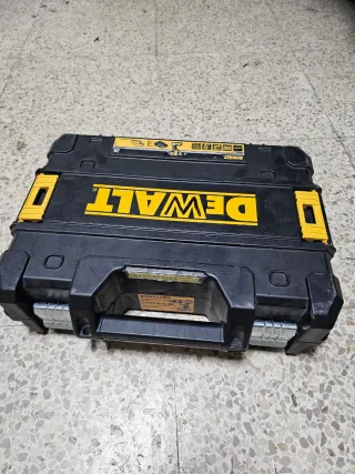 Caja Maletín DeWalt DCD797D2