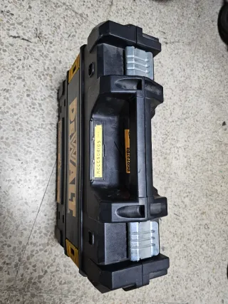 Caja Maletín DeWalt DCD797D2