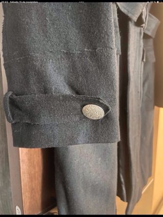 Abrigo negro tipo militar de lana de Bershka