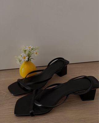 Sandalias tacón negras