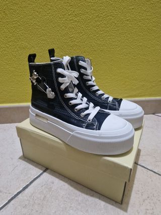 Sneakers alte donna nuove con spilla rimovibile 39