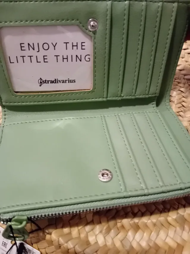 Borsa Stradivarius verde effetto coccodrillo