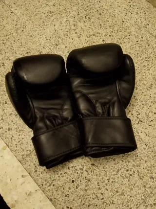 Guantes de Boxeo Venum Negros