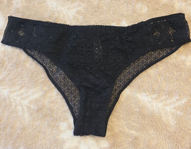 Braga de encaje negro