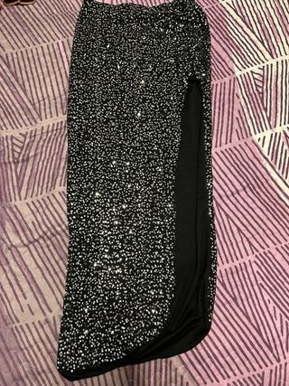 Falda larga lentejuelas negra con abertura