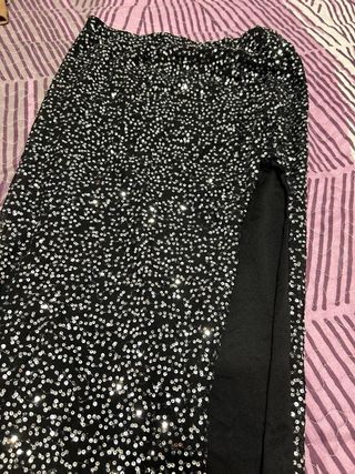 Falda larga lentejuelas negra con abertura